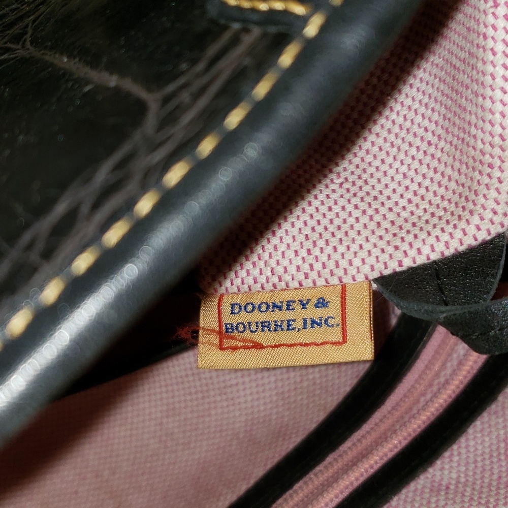 Dooney & Bourke - Picture 6 of 8
